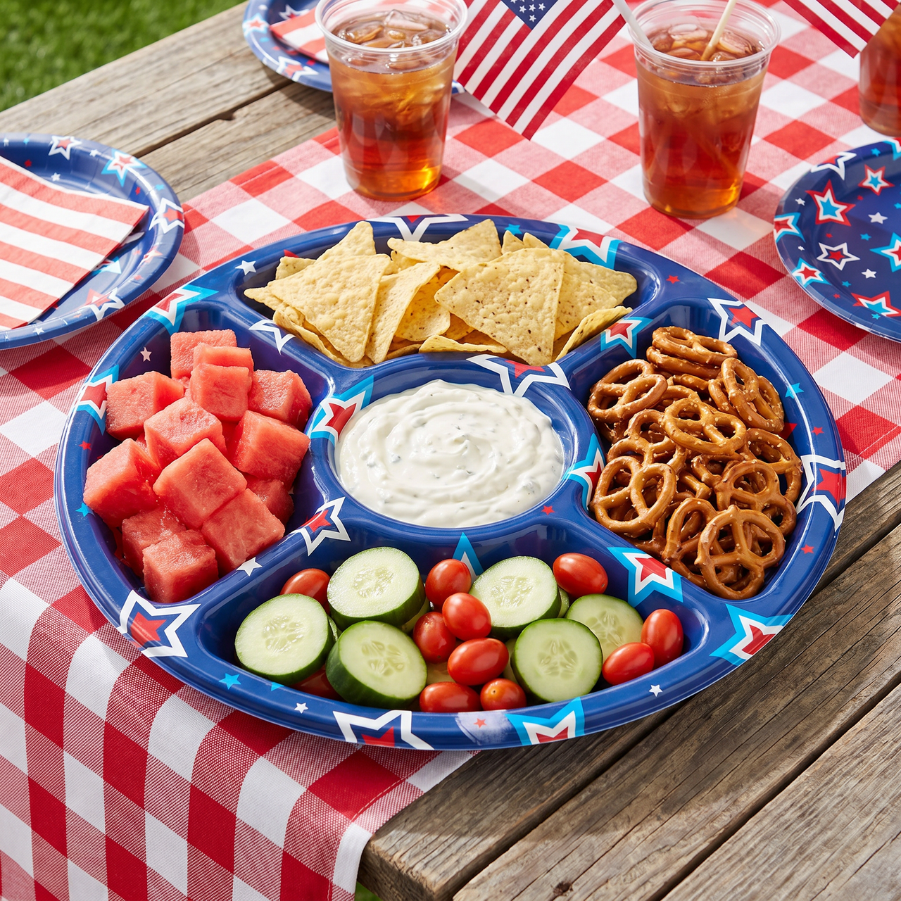 Bulk Patriotic Plastic Compartment Tray (6 per Case)
